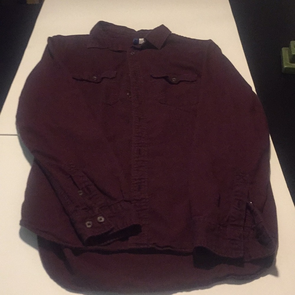 Casual button-down shirt long sleeve